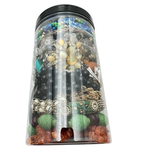 Mystery Jewelry Jar #1038 Wearable Quality Pieces 2lbs Necklace Bracelet Earring - Picture 2 of 4